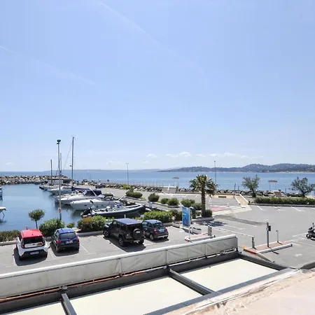 1 Bedroom Beautiful In Apartment Sainte-Maxime