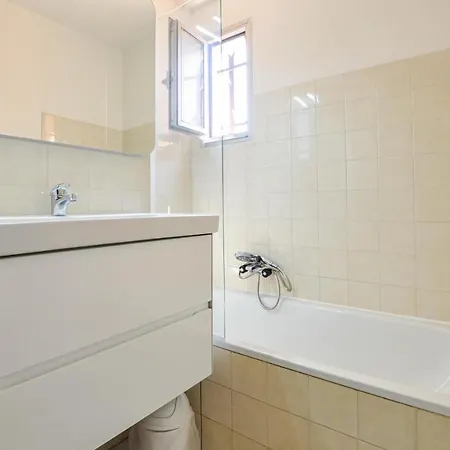 1 Bedroom Gorgeous In *